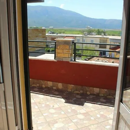 Residenc Tomorr Kutelaj *