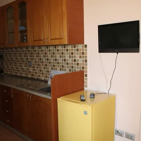 Residenc Tomorr Kutelaj * Orikum