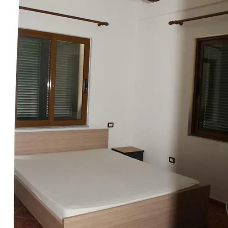 Residenc Tomorr Kutelaj Dom wakacyjny Orikum